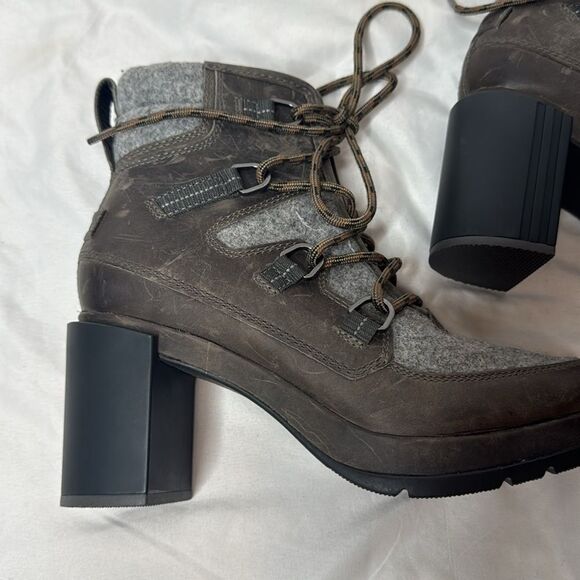 Sorel Gray and Brown Blake Lace Up Heeled Ankle Booties. Size 7.5. - Picture 5 of 9